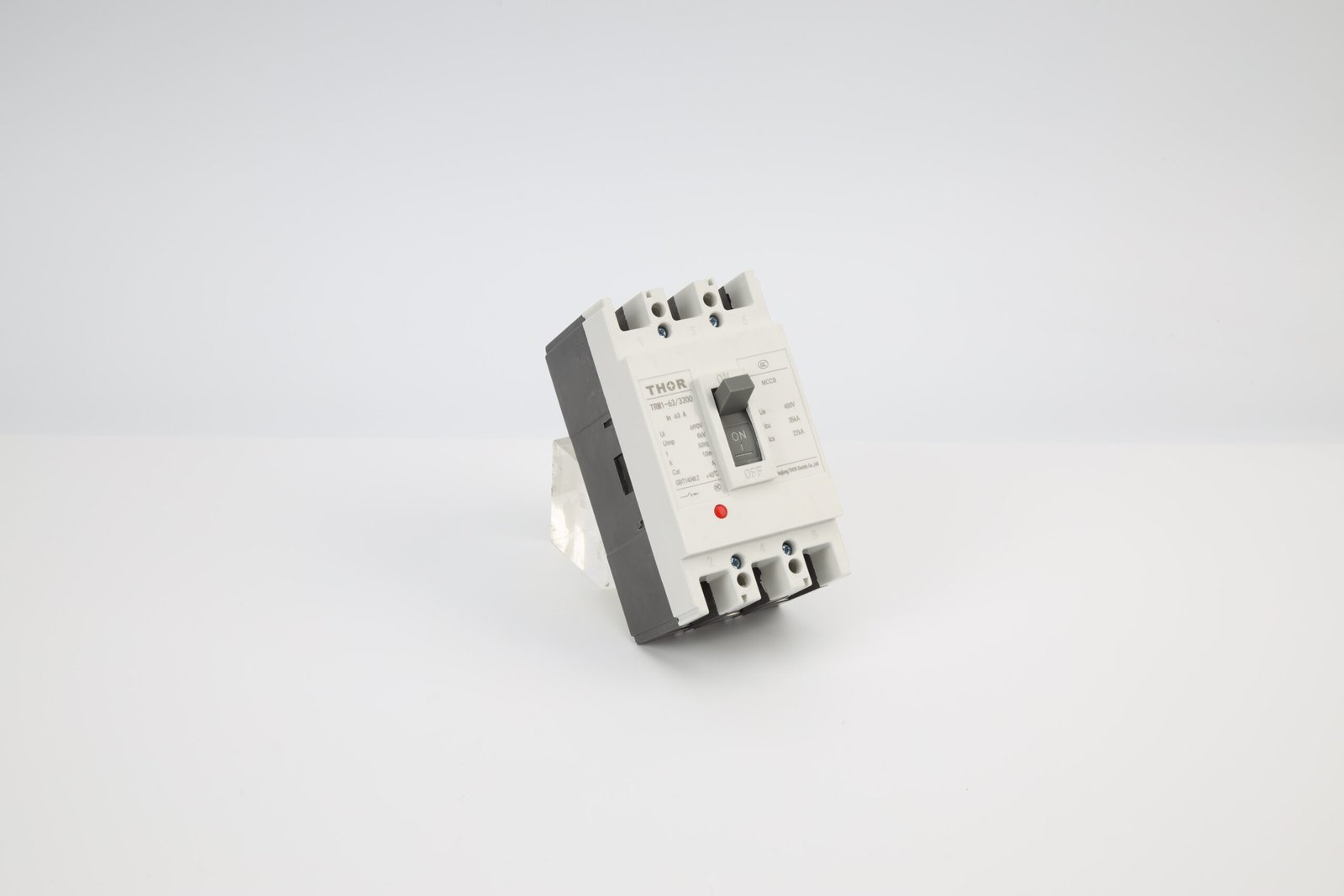 MCCB Molded Case Circuit Breaker TRM1
